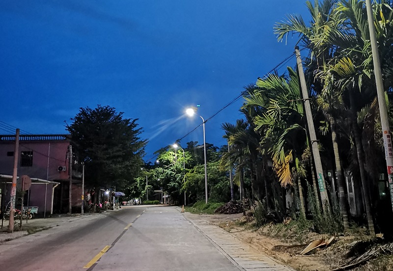 太陽(yáng)能路燈現(xiàn)狀及未來(lái)發(fā)展趨勢(shì)預(yù)測(cè)